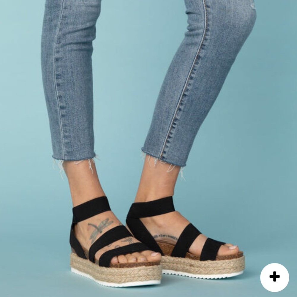STEVE MADDEN Kimmie Black Flatform Sandals SZ8